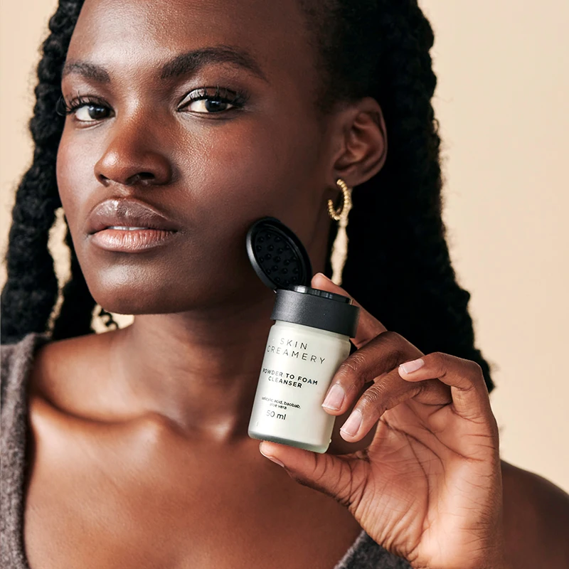 Premium Powder To Foam Face Cleanser Comes In A Dry Powder Form and Making It Travel-friendly