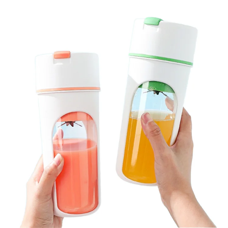 Mini USB Battery-powered Blender Household RV Car Portable  Fruit Juicer with Stainless Steel Blade On-the-Go Bottle Blender