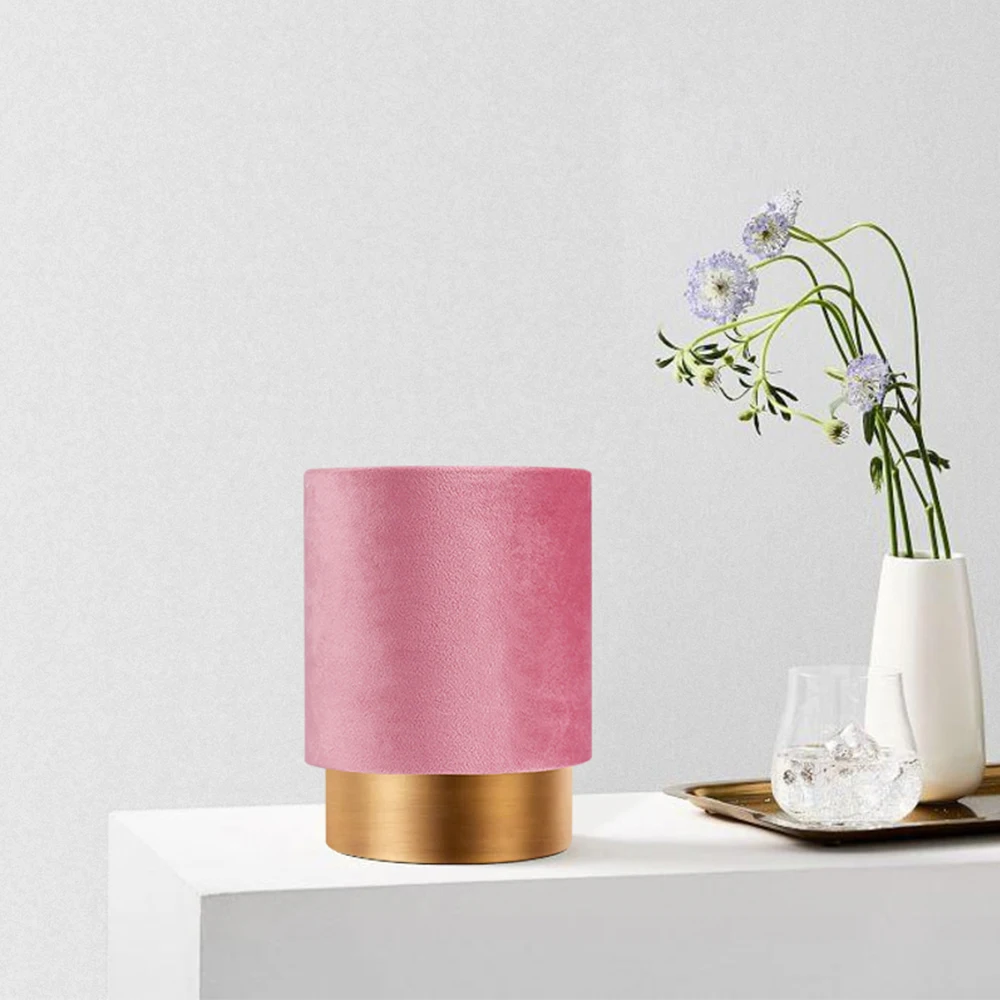 Современная маленькая настольная лампа в наличии, декоративный портативный ночник для спальни в отеле, латунная Настольная лампа с золотой основой