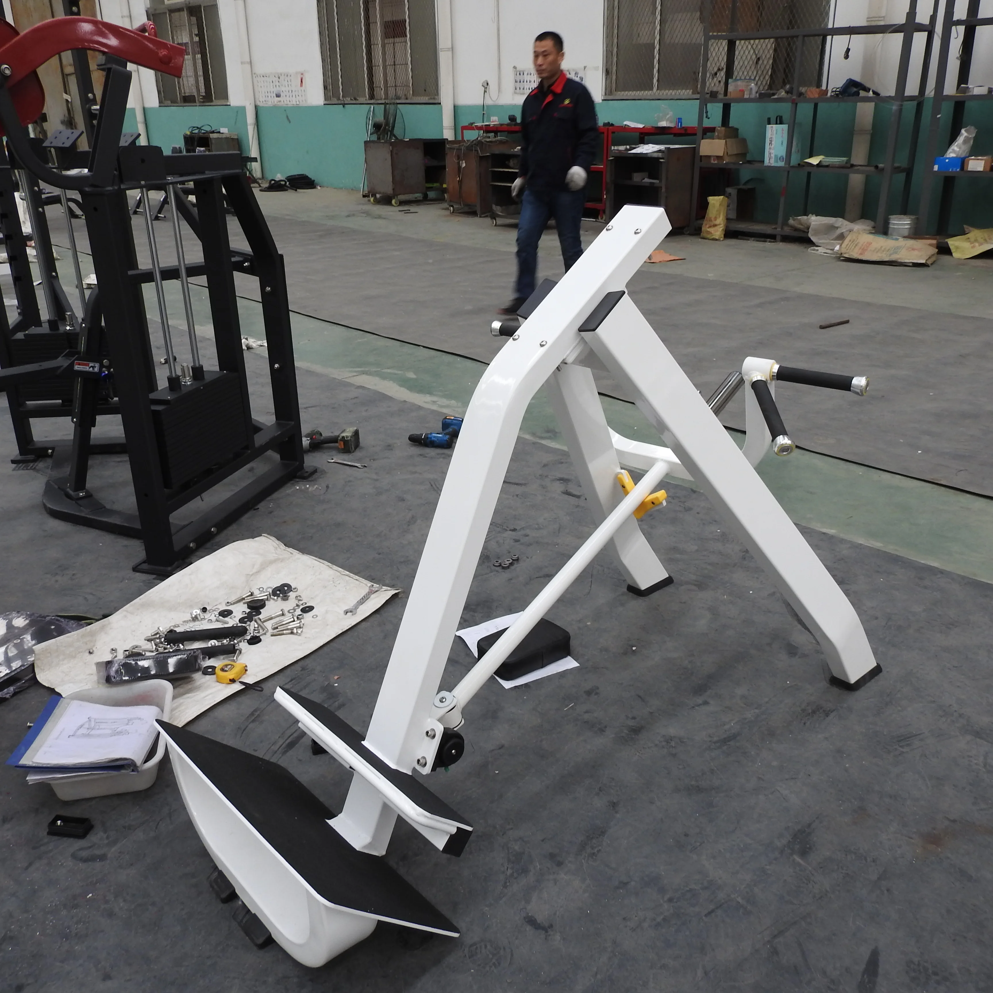 Chest Supported Incline T Bar Row Body Building Machine Incline Level Row for Gym