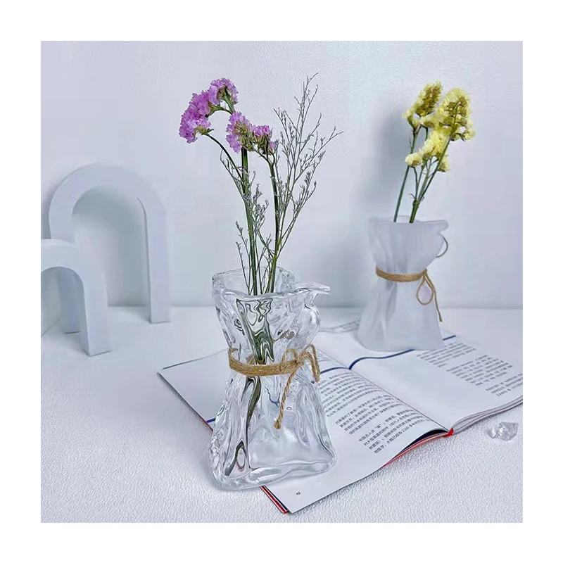 Flower Glass  Cheap Glass  Decoration Iridescent Black Red Modern Glass Vasewith Artificial Flower