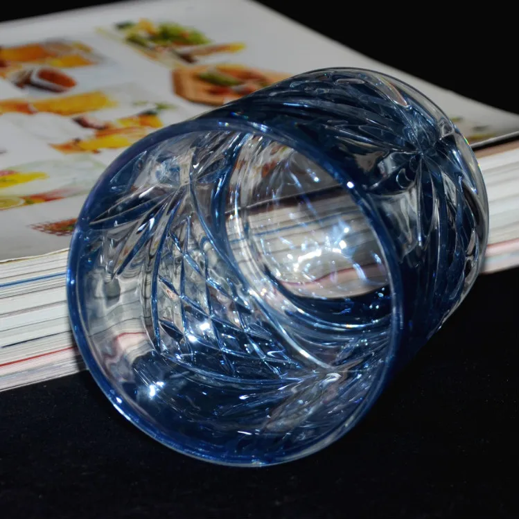 Italian rounded crystal whisky decanter with glass set