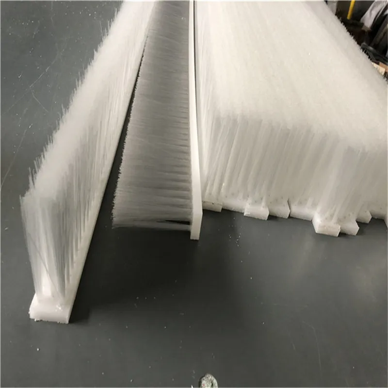 Mud tank car dust removal and mud retaining brush strip nylon brush spot