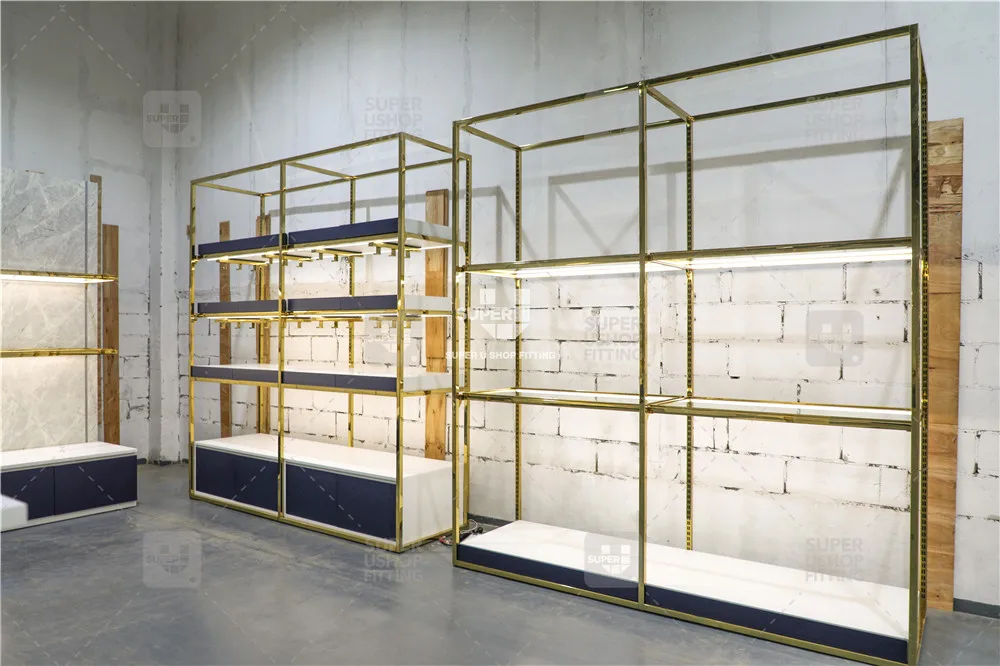 Fashion Gold Metal Bag Display Shelf Travel Luggage Wall Display Stand Custom Shopping Mall Handbag Shop Display Shelf