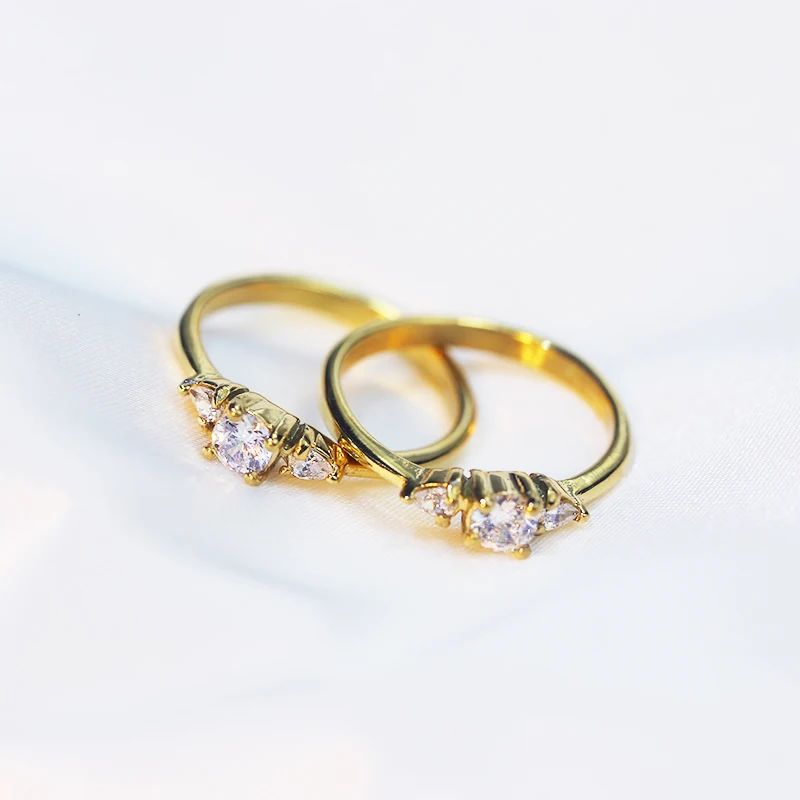 Factory Supply Inlaid Zircon Gold Ladies Stainless Steel Custom Finger Rings with Diamond