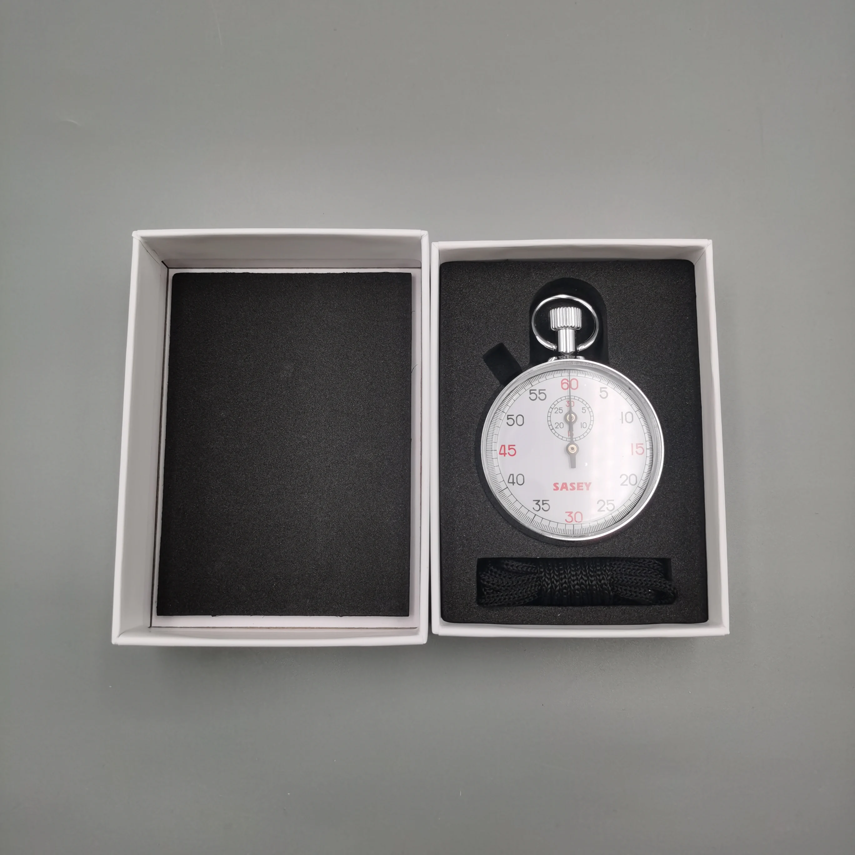 SE111030-1 Mechanical stopwatch