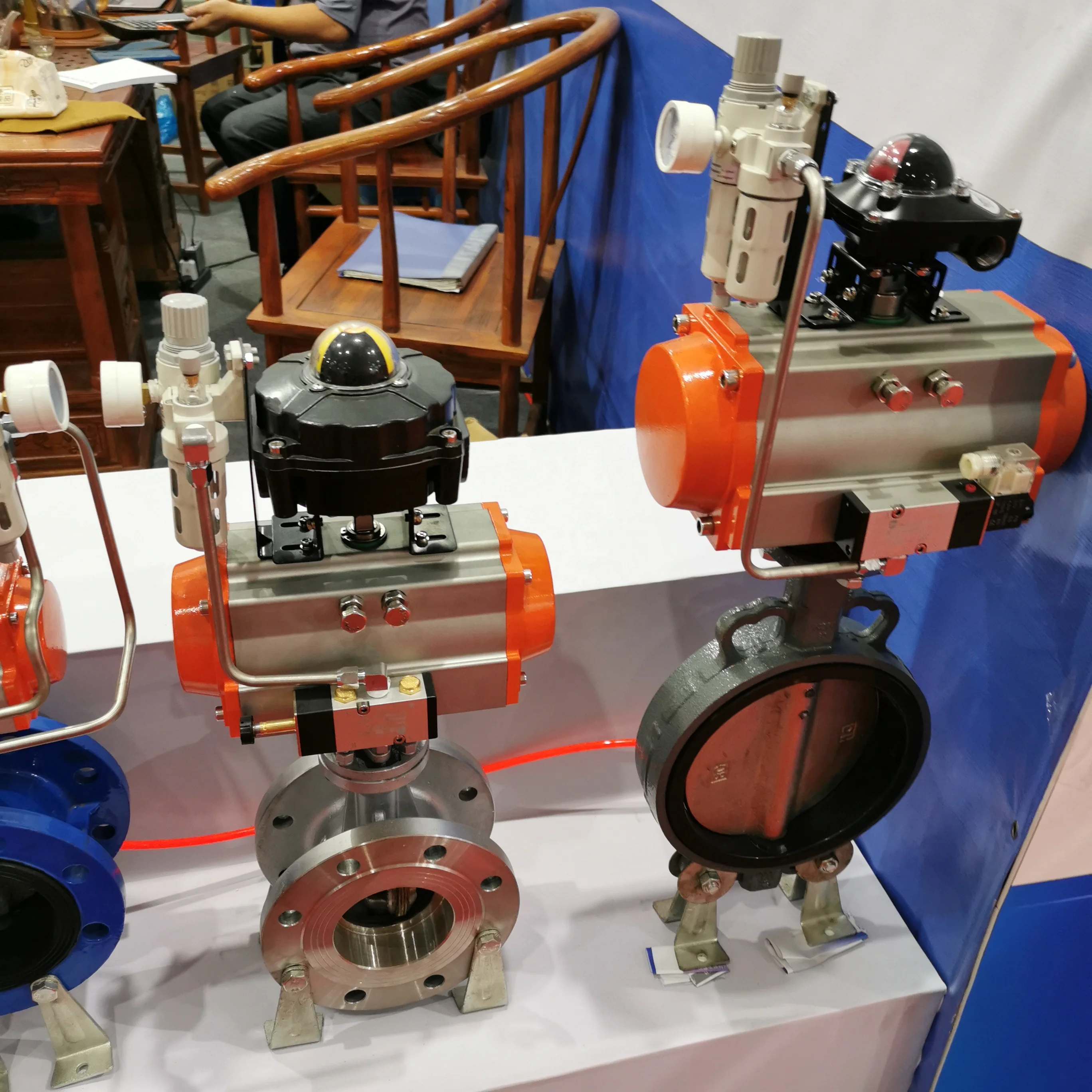 pneumatic head has a limit switch stainless steel globe valve