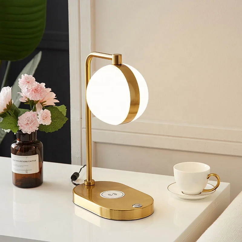 2022 Newest and Popular Mobile Phone Charging Lamp With Preserved Rose For The Home Decoration