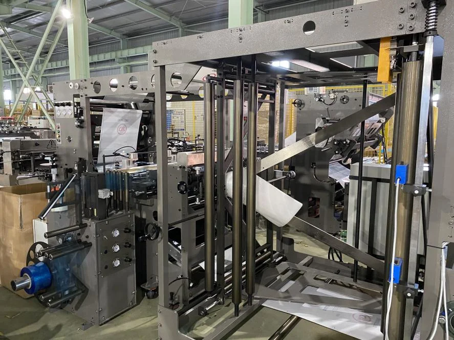 Fully Automatic Zipper 3 Side Sealing Stand up Bag Making Machine