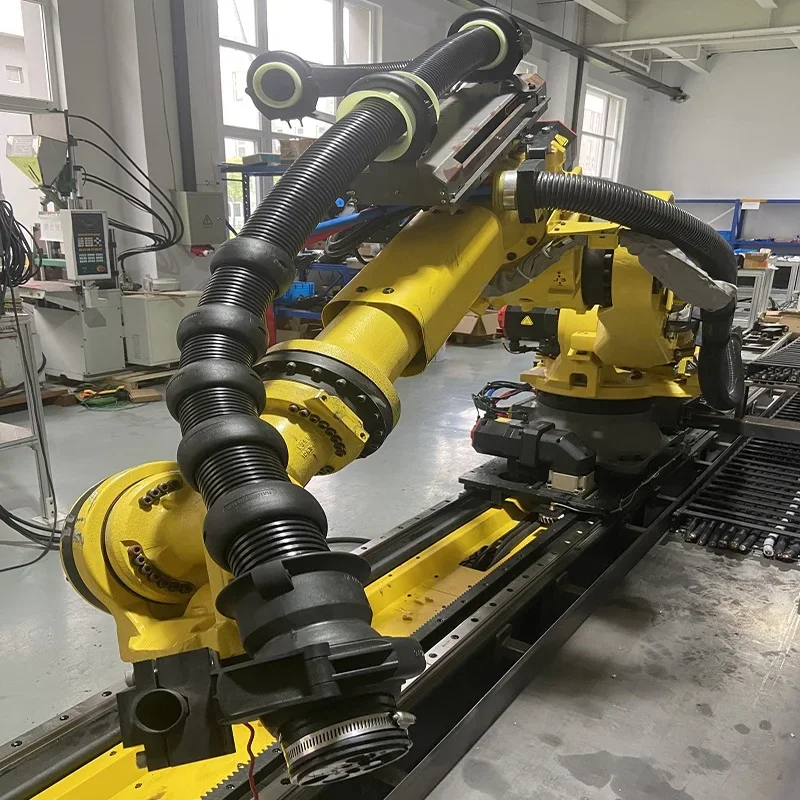 FANUC ARC Mate 100ID Welding Robot With MEGMEET Welder And Positioner for Welding Stainless Steel Sheet Components and Parts