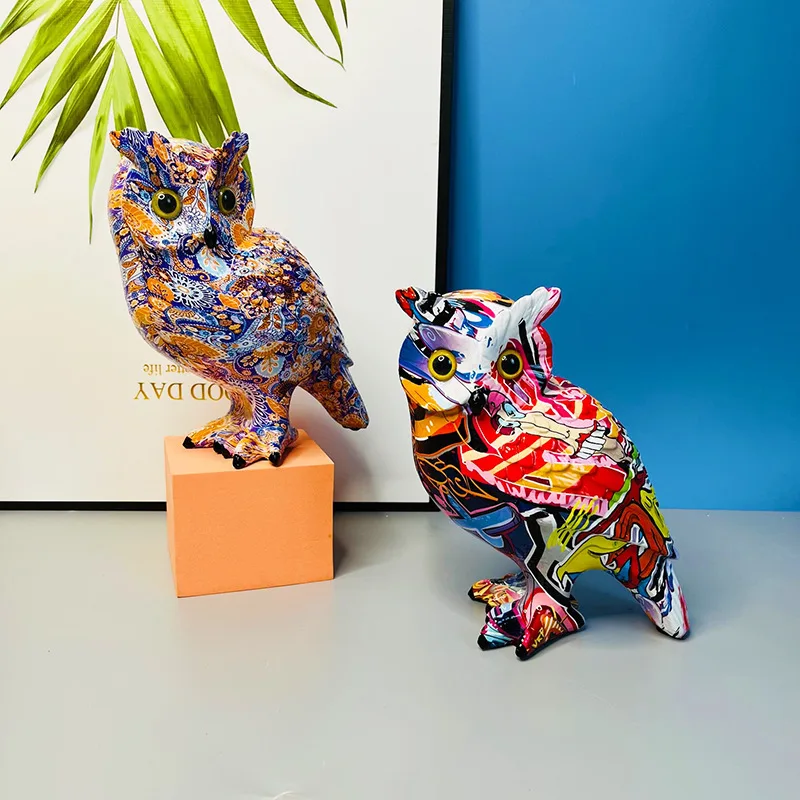 printing owl Animal Resin Statue  living room home decor Resin graffiti Animal owl Standing figure Craft