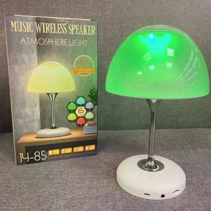 2022 new 6 color flash bedside handsfree wireless music desk table led lamp speaker with FM