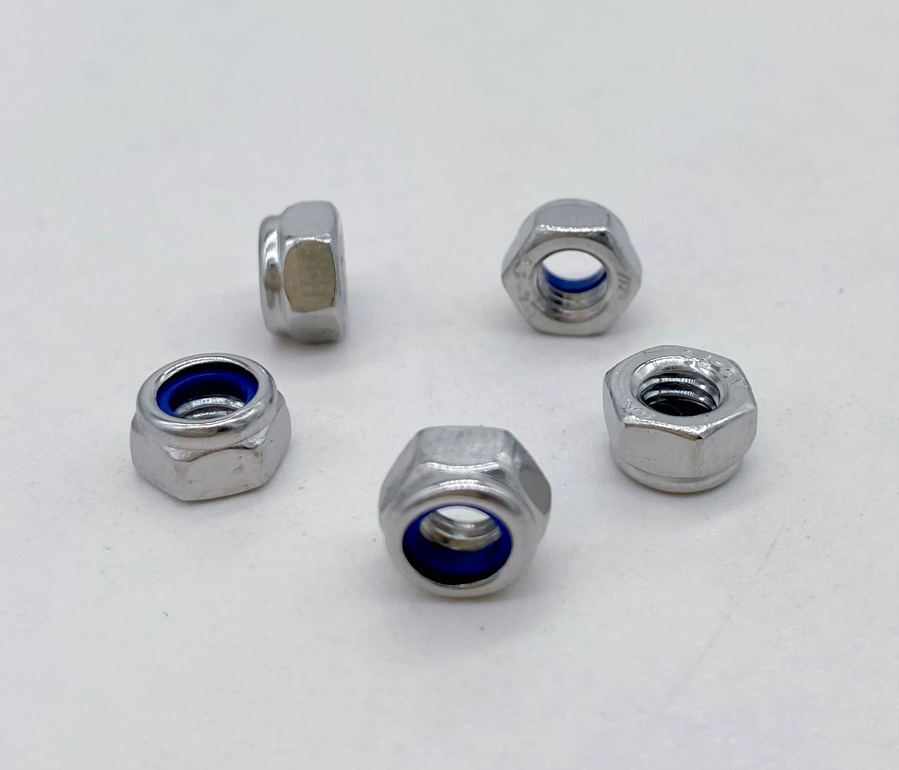 China manufacturer Hot Sale High Quality DIN985 M4-M12 Hexagon Head Zinc Plated Nylon Nuts DIN 985