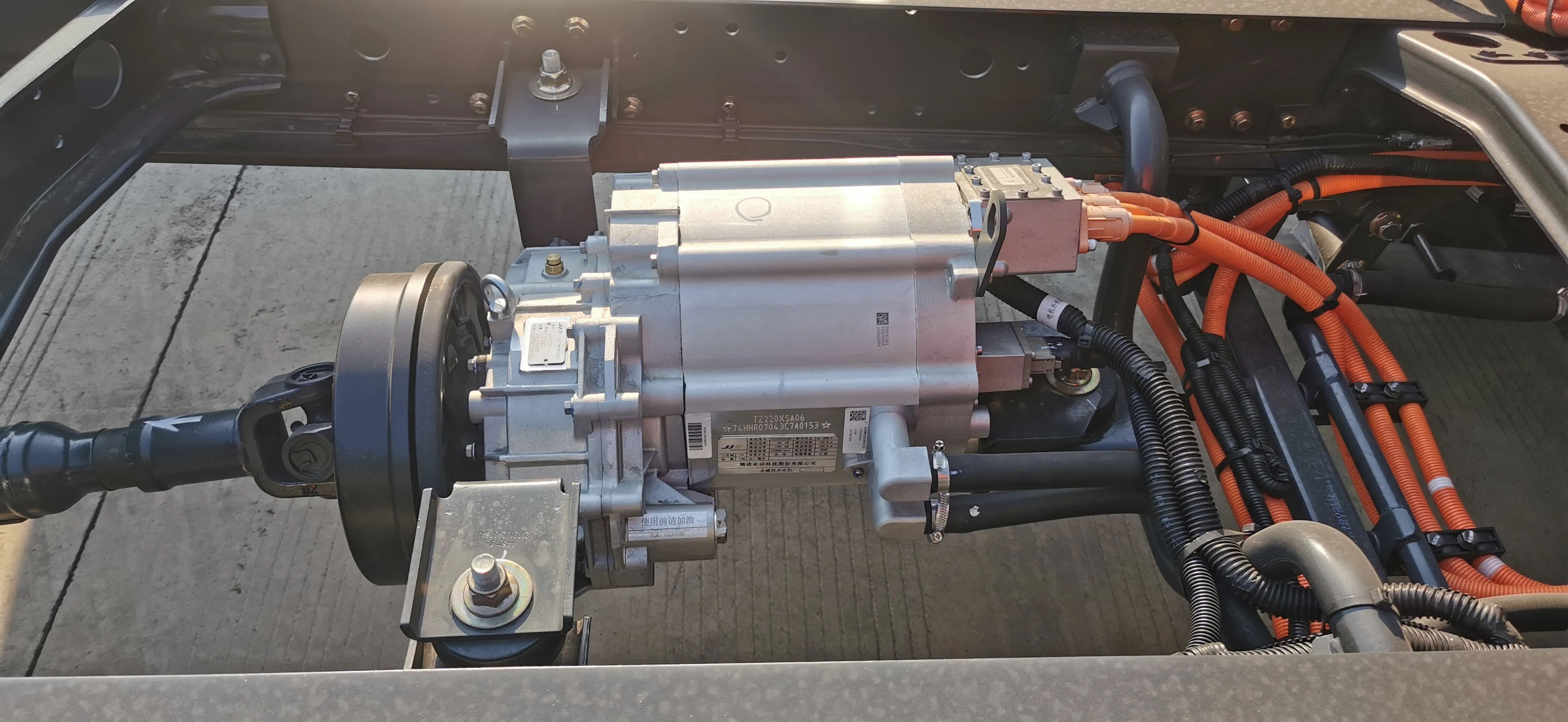 L2 4*2 Four-Wheeler box truck Wholesale Price Vehicle Customization 2022 New Energy truck electric light truck for sale