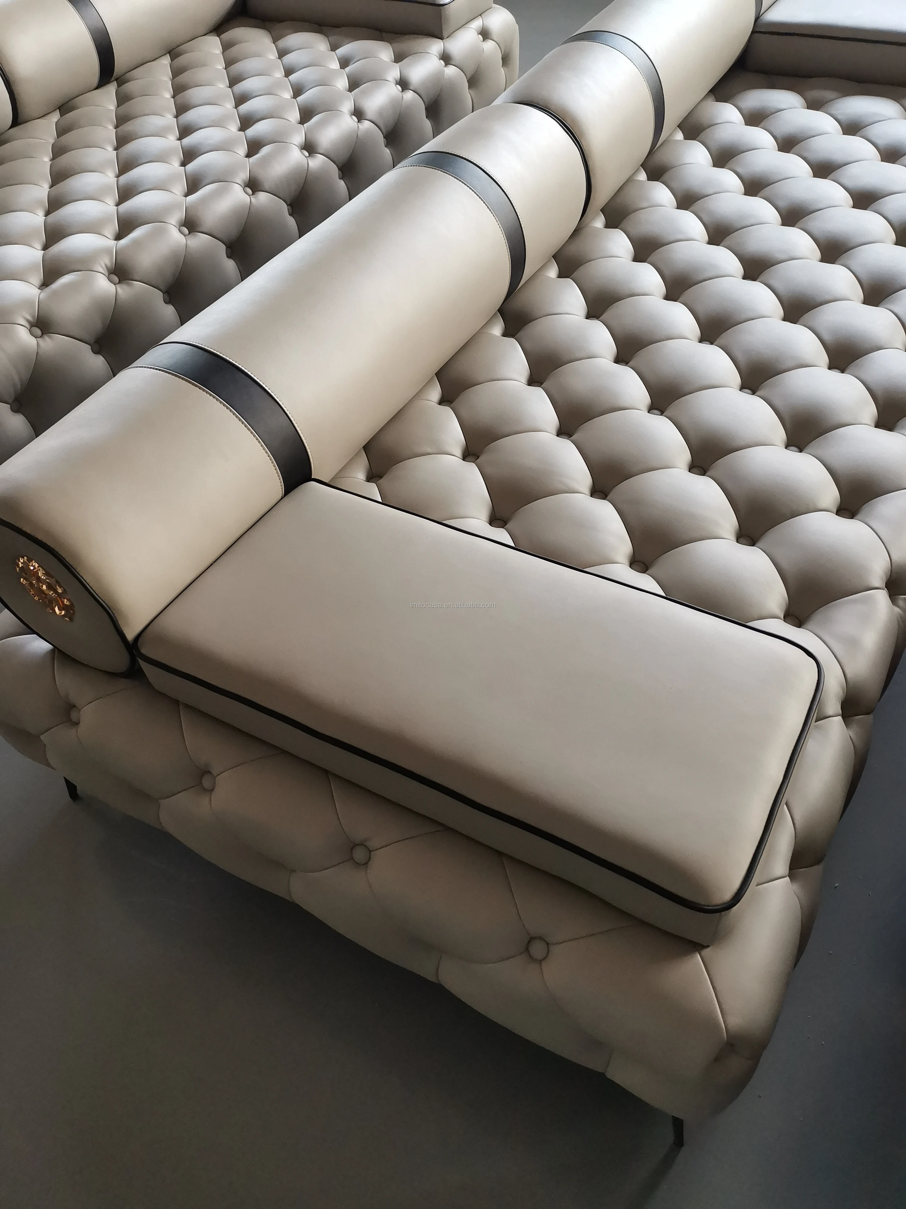 IMITO CASA Italian Luxury Furniture Living Room Comfortable Sofa Bed Modern Button Tufted Sofa Couch Chesterfield Recliner Sofa