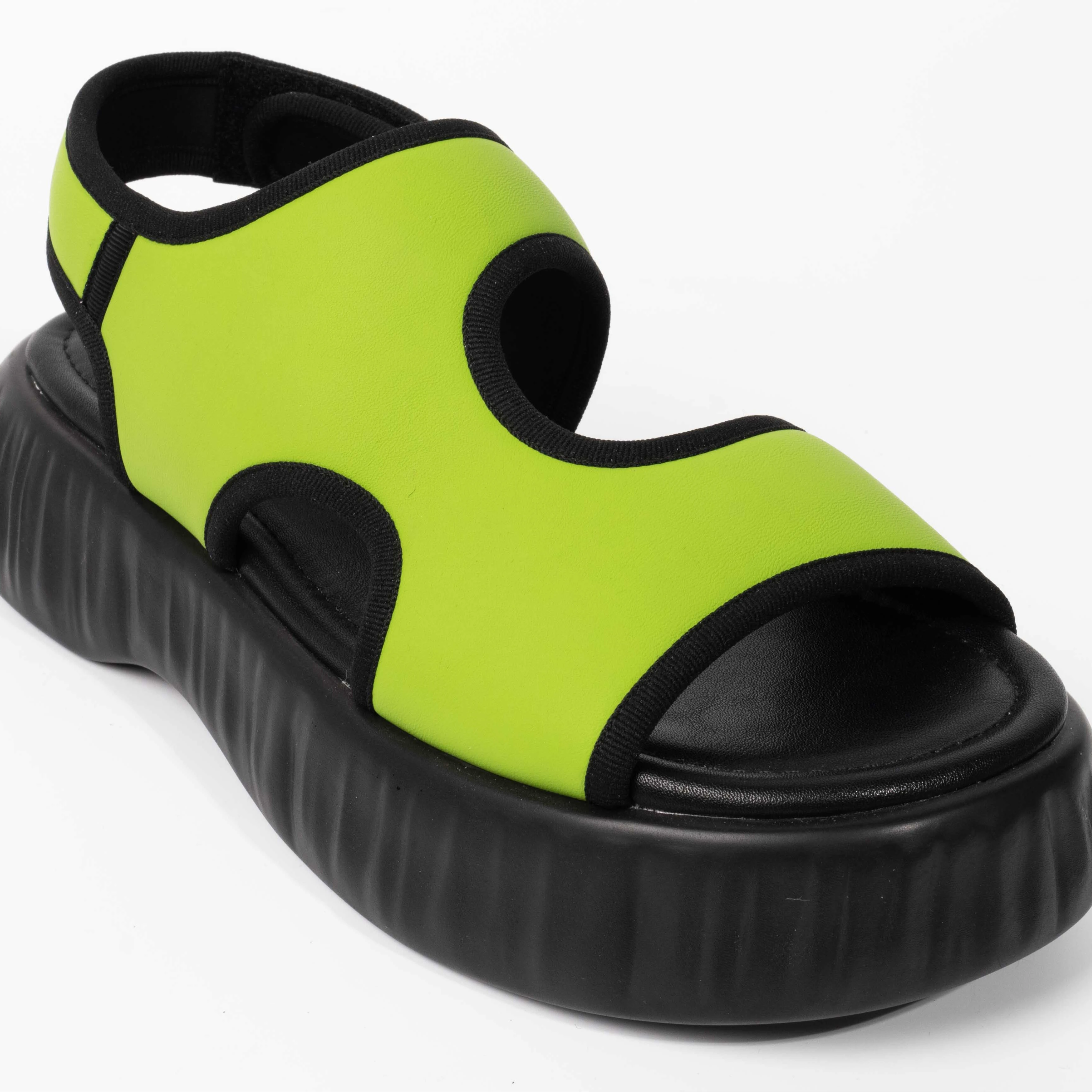 YZY wholesale OEM new Fashion women Green beach style casual women open back slides microfiber sandals