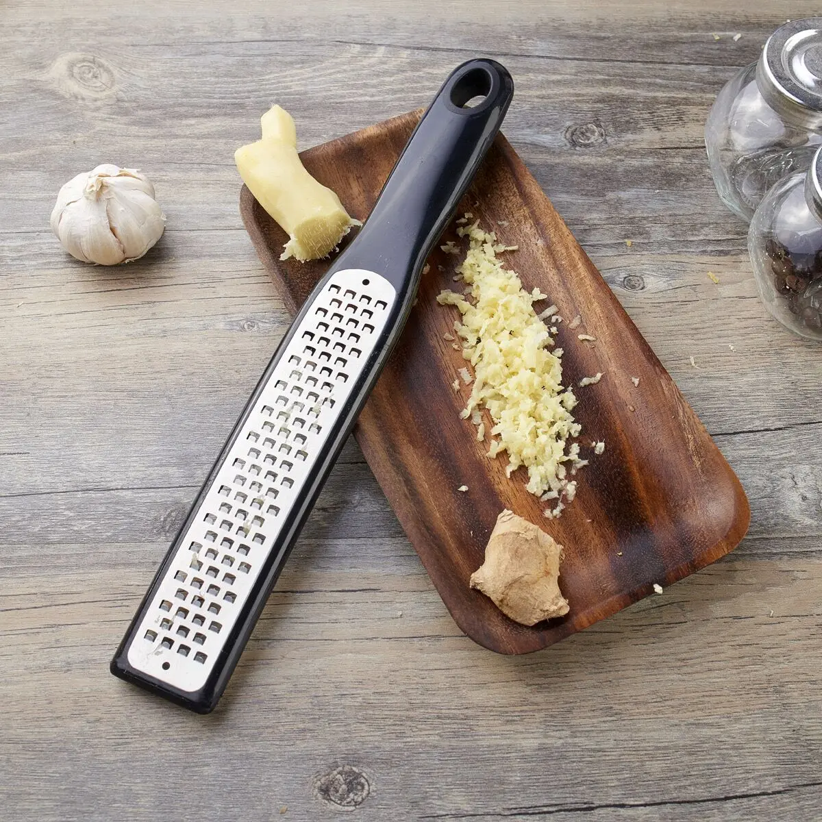 Multi-purpose Kitchen Gadgets Stainless Steel Blade Plastic Handle Cheese Grater Lemon Zester with Storage Box