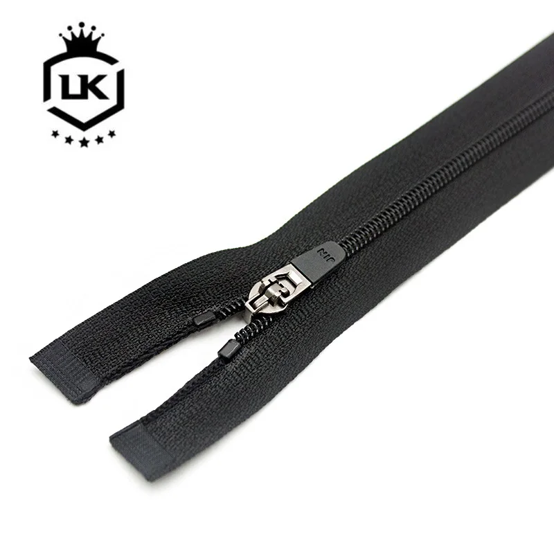 Lanke Okeo tex Good Quality No 3 Nylon Zipper 20cm With Anti Silver YG Slider Rubber Zipper Puller And Plastic Zipper Pinbox