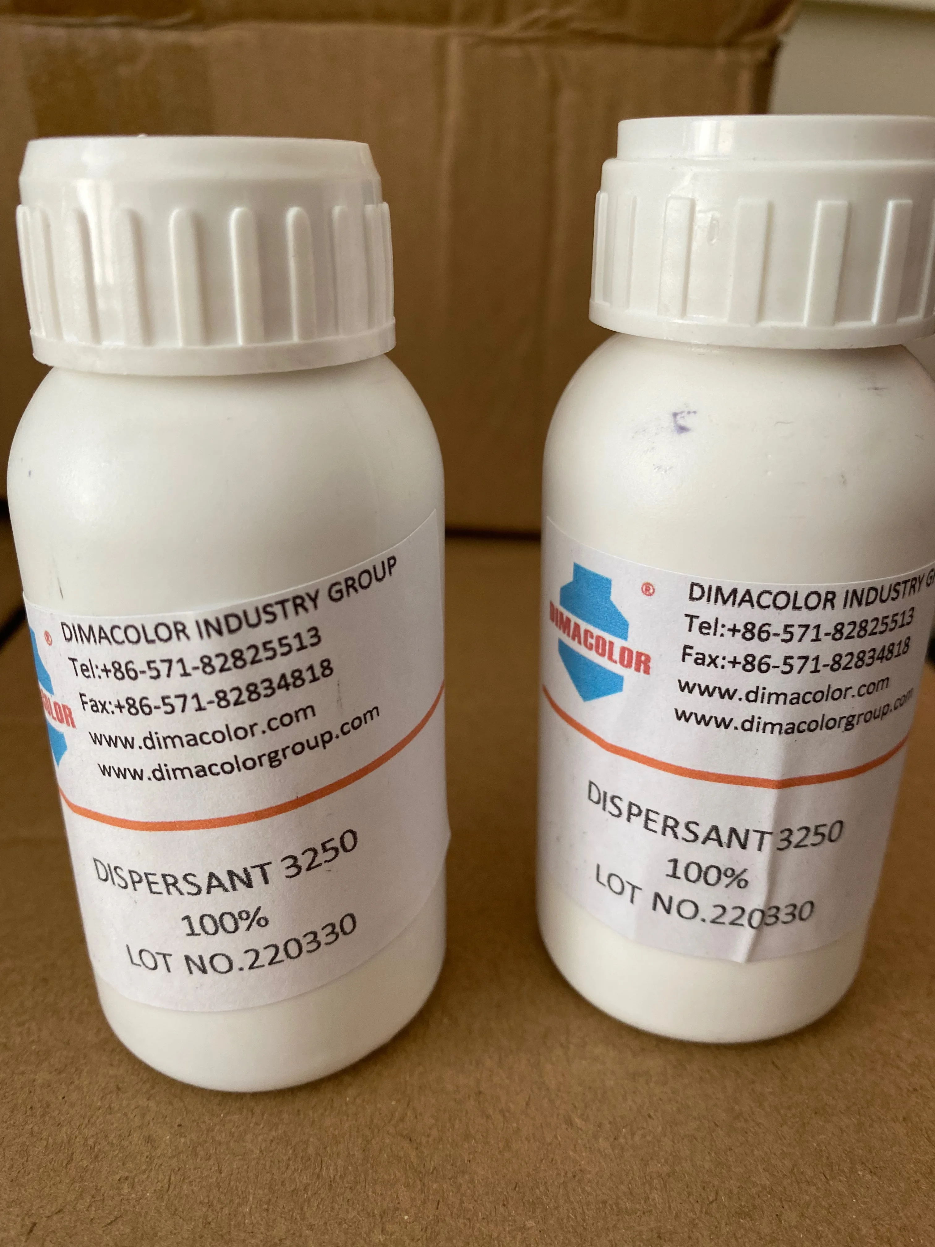 DISPERSANT 1040 (DEUCHEM 904S )