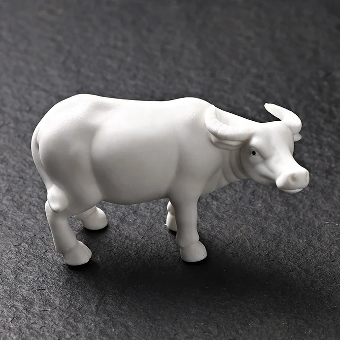 Handmade Eco-friendly Porcelain Animal Crafts Ceramic Pig Figurine Popular White Elephant Home Lucky Decoration Ceramic Pig
