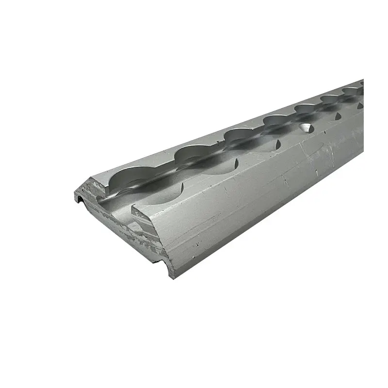 Угловая L-образная алюминиевая дорожка для авиакомпании гусеничная с толстым