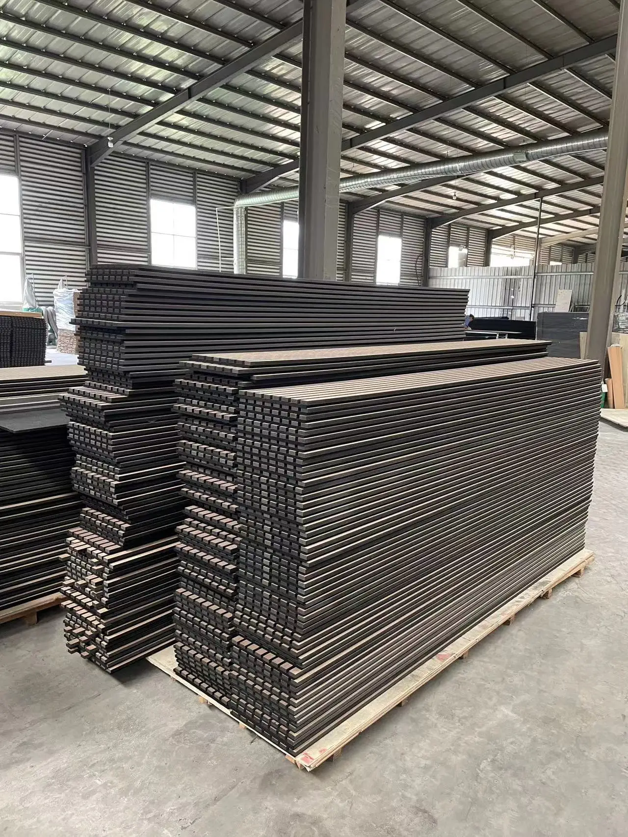 Veneered MDF Slat Acoustic Panel Soundproof Wood Slat Acoustic Panels PET Felt Backing Akupanel