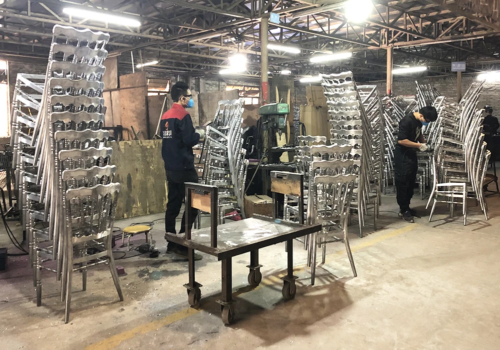 Hangmei мебель для отеля, Высококачественный Свадебный металлический Штабелируемый Банкетный стул chiavari