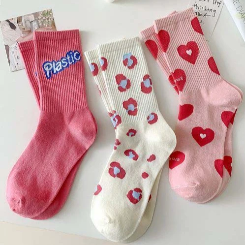 New design Wholesale designer Cotton Teen Young Girls sock Breathable custom tube womens socks