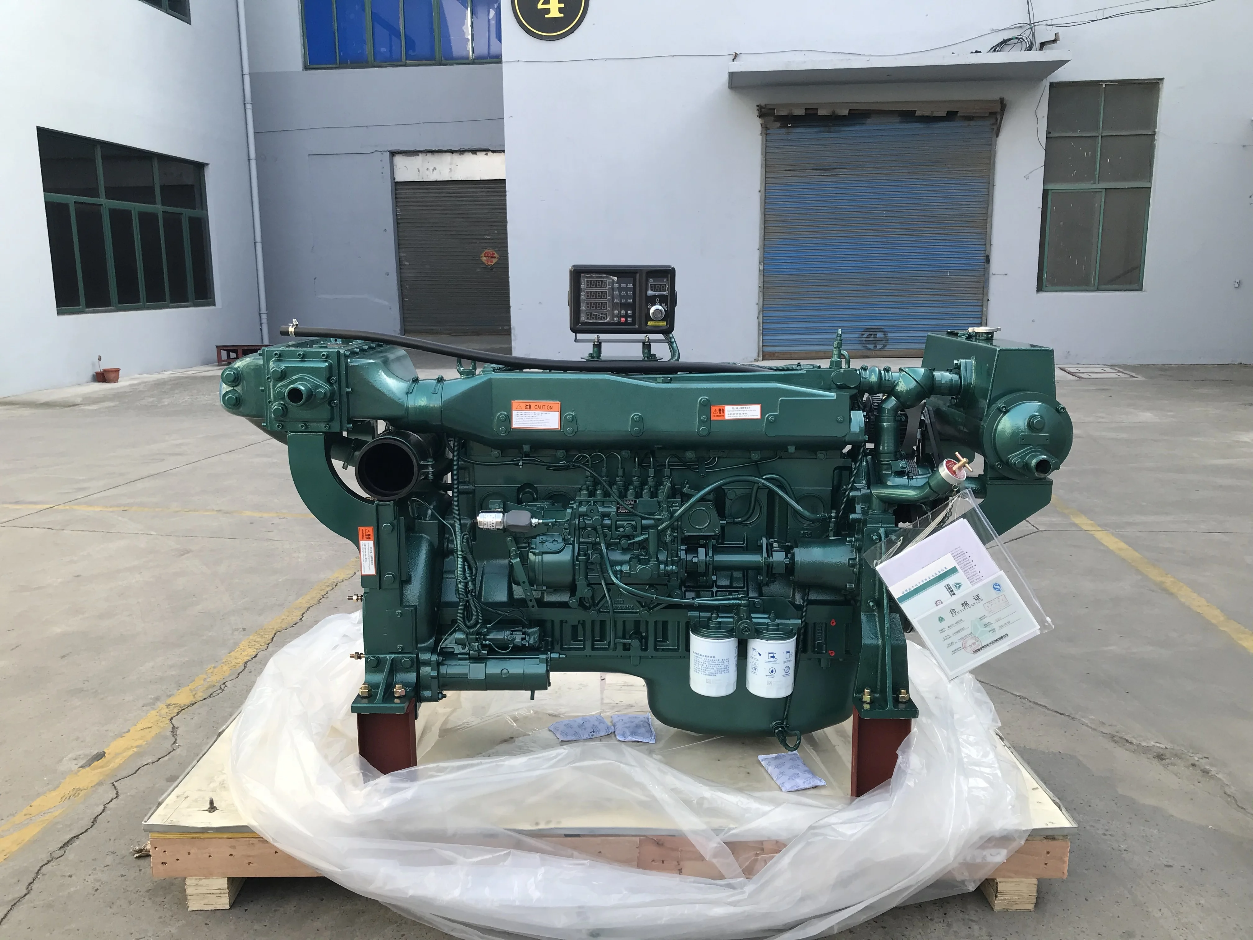 Двигатель bateau WD615.67C02N1 морской