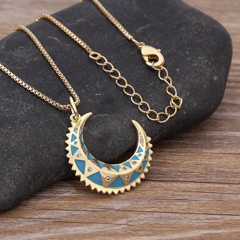QIKU New Arrival Classic Moon Horn Pendant Necklace Gold Color Copper Cubic Zirconia Chain Party Wedding Gift Jewelry Wholesale
