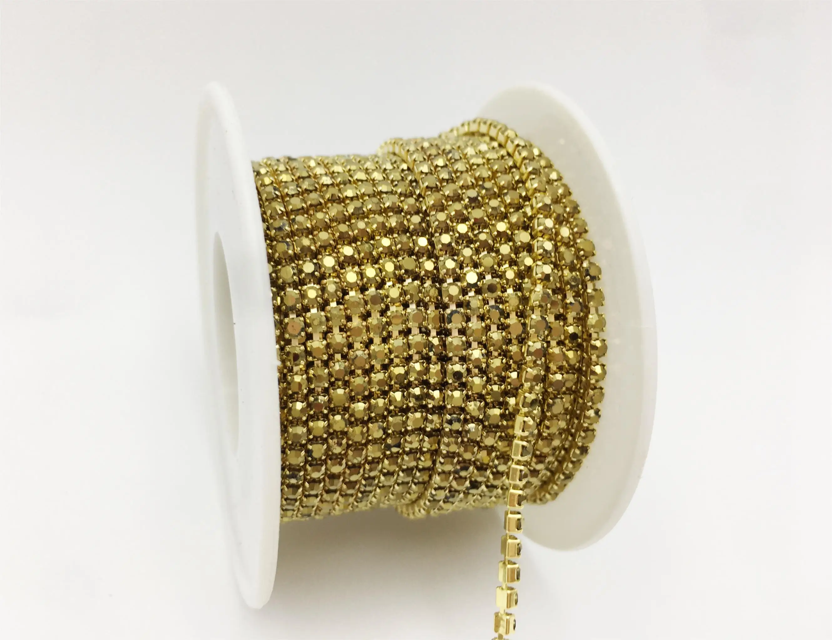 Spot wholesale DIY jewelry and clothing accessories SS6 chain and claw shoe bags patterned rhinestone metal material