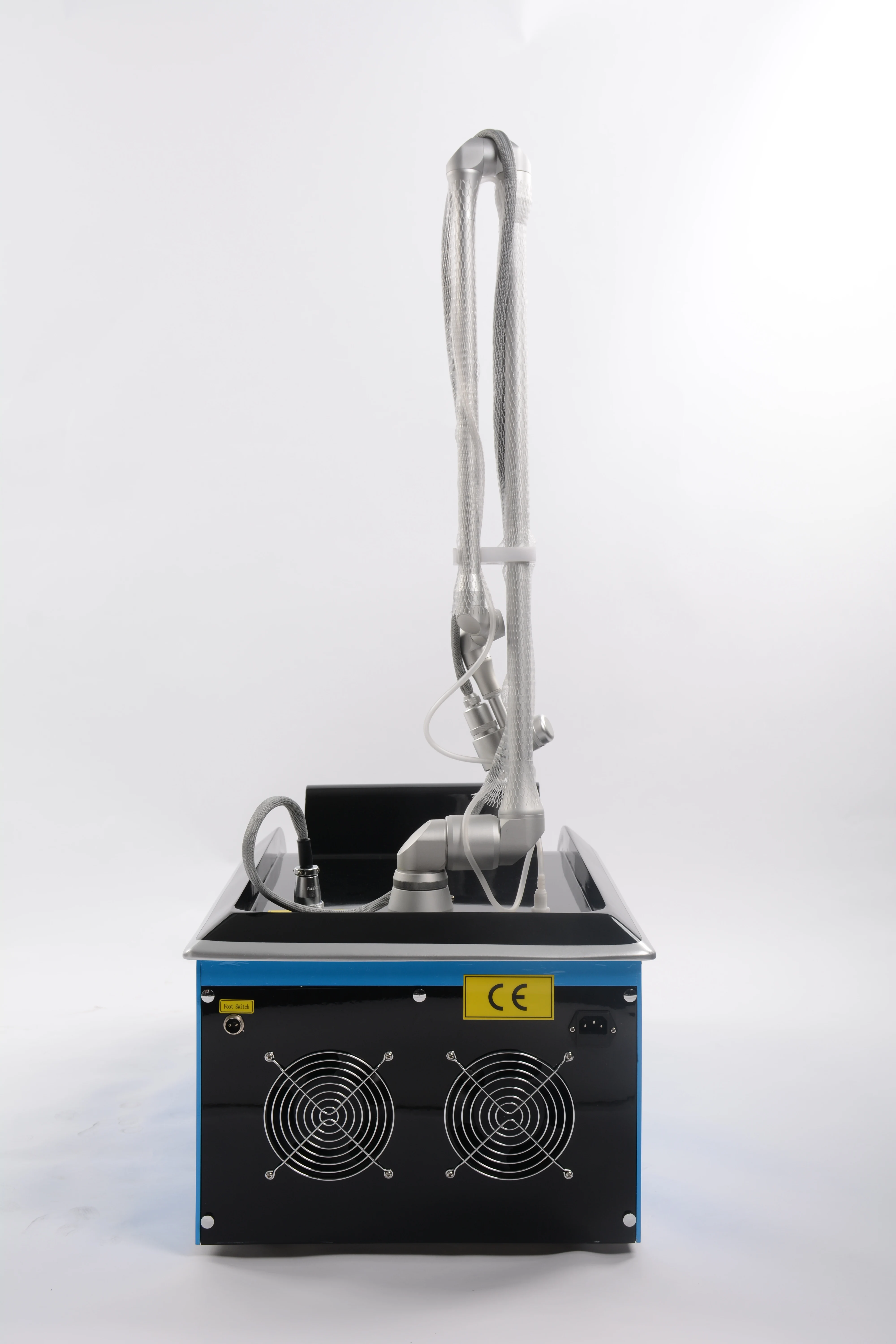 Latest portable fractional CO2 laser equipment co2 fractional laser new products for sale