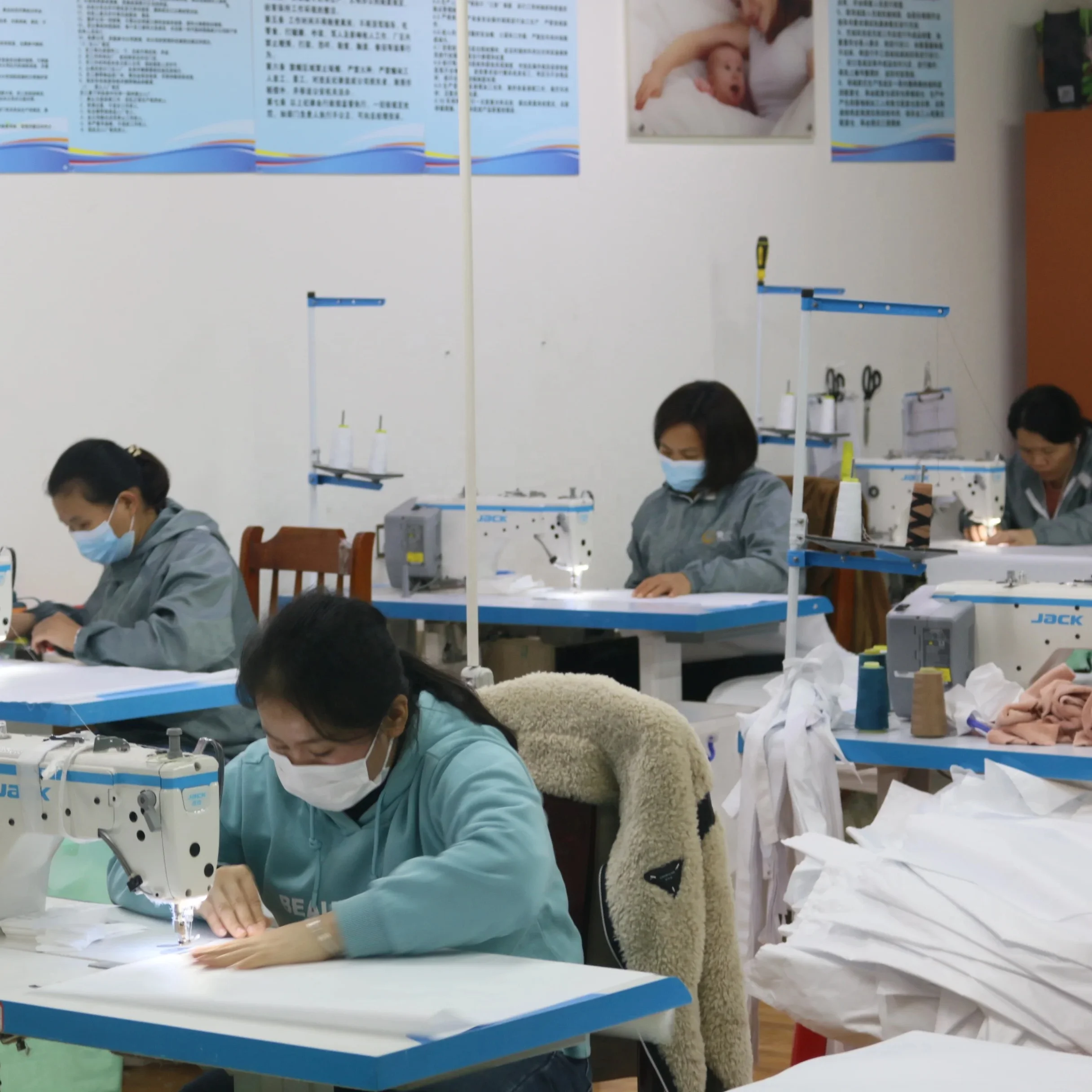 Factory Price Sales Standard Pillows Luxury Hotel Quality Down And Feather Alternative Filling Soft Sleeping Pillows