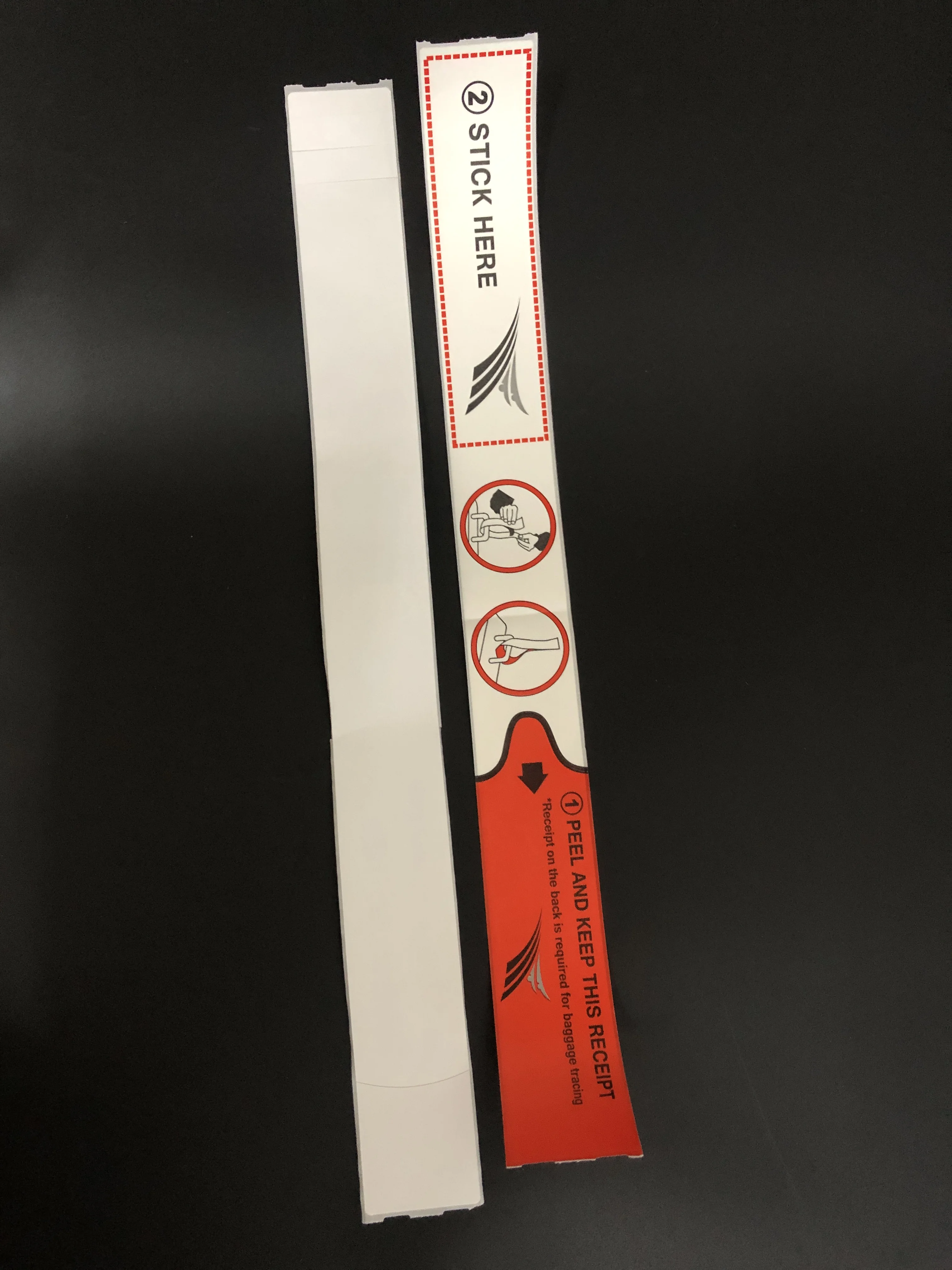 Customized cheap blank thermal adhesive luggage claim tags on roll taggage cliam sticker tags