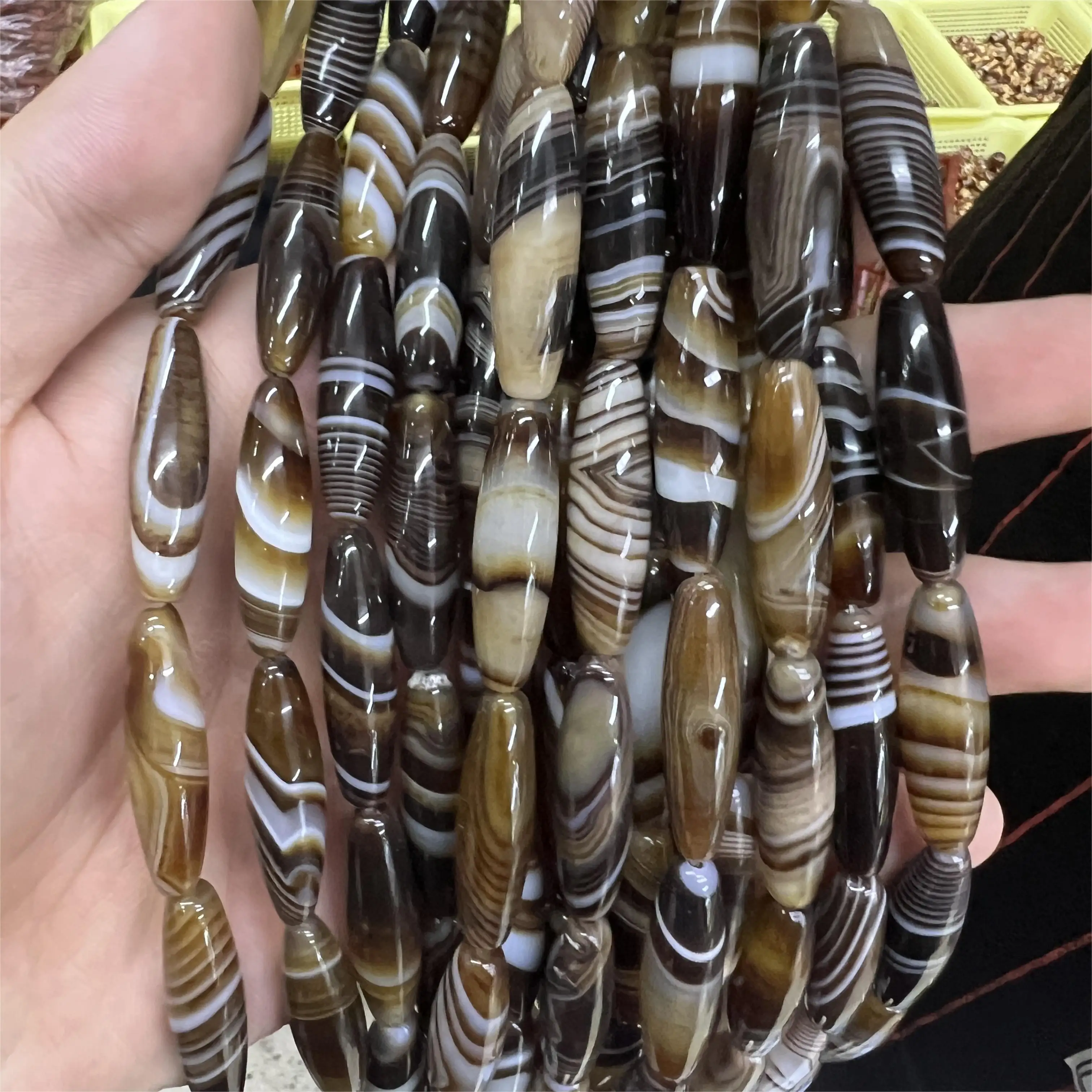 Wholesale 8*30mm Coffee Smooth Measle Shape Red Agate Beads Loose Stone Beads Bracelet Bead