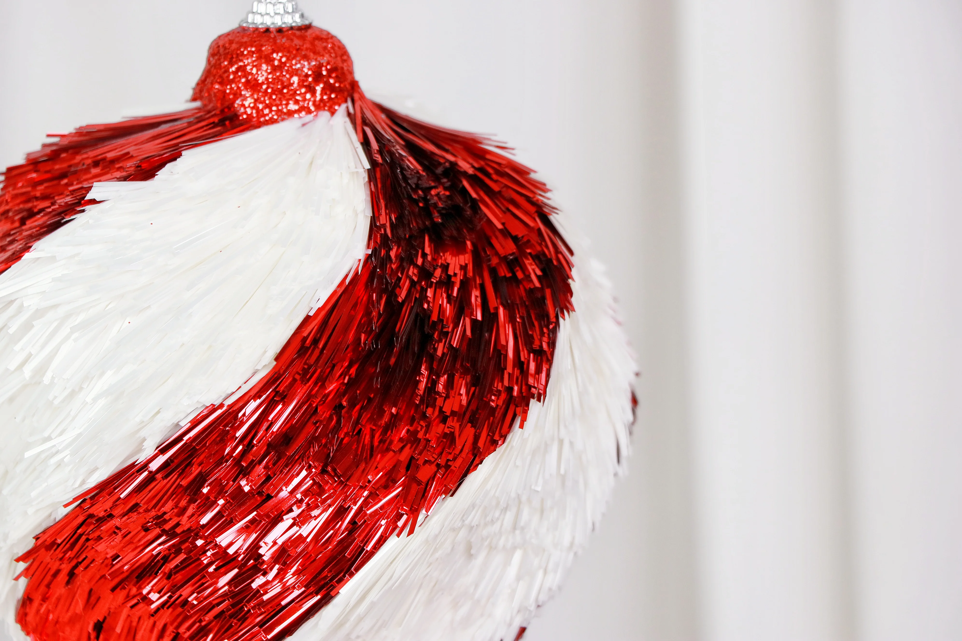 A brand new eco-friendly PET Christmas ornament for decorating trees, houses, or other places