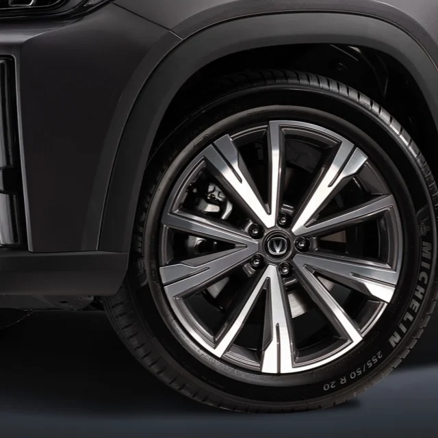 2024 wholesale price China Brand Changan CS95 SUV Environment-friendly car new Gasoline new car New Energy Vehicle