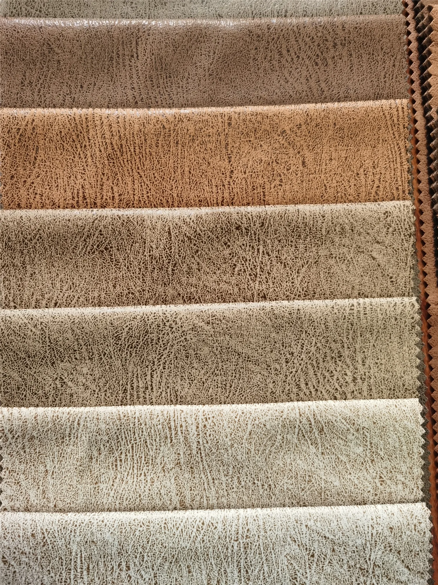 100% Polyester Face Faux Leather Design  Fabric on Velvet Coating  with Fleece Backing  f Fabric