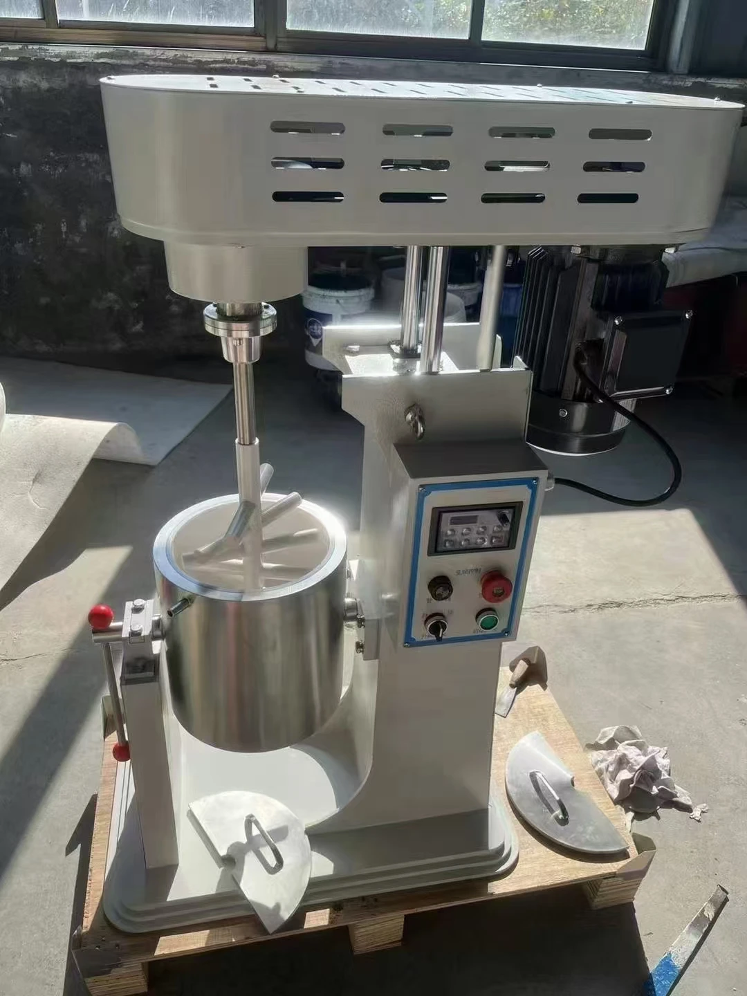 Lab Stirred Ball Mill Auto Rising Mixing Ceramic Polyurethane Stainless 1-300L Vertical Ball Mill