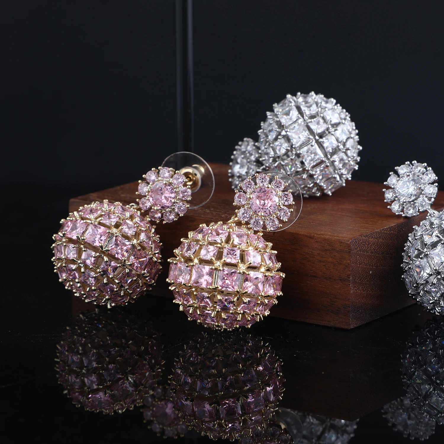 Fashion Cute Shiny CZ Statement Earrings For Girls Gift Valentine Luxury Bling Full Zirconia Sphere Drop Earrings Women