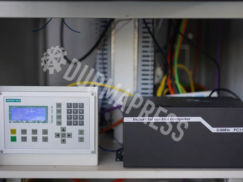 Skillful manufacture IPG 3015 1000W/2000W/3000W Fiber laser cutting machine  With RAYCUS Laser For Sale