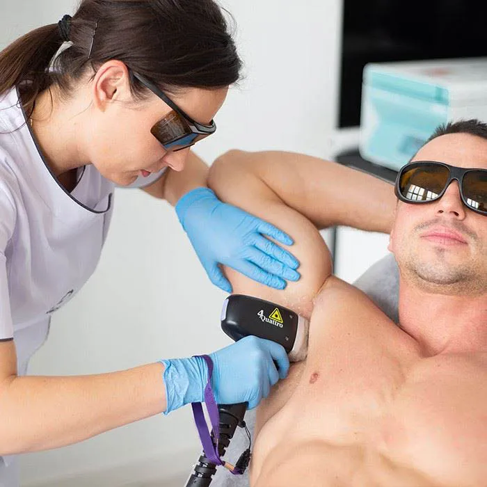 Medical CE approved Hottest Machine Device 808 Diode Laser Hair Removal for spa