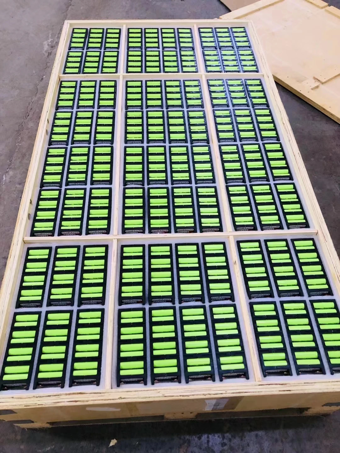 Boston swing 5300 lithium battery 1S8P module 3.7v 42ah ultra low temperature high performance DIY battery pack