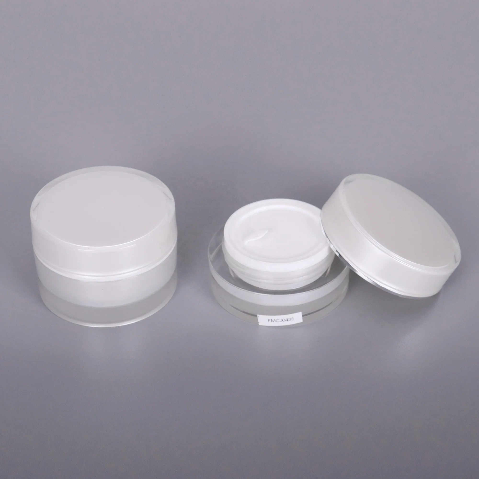 Hot sale 15ml 30ml 50ml round acrylic cream  jar with skin cream for cosmetic