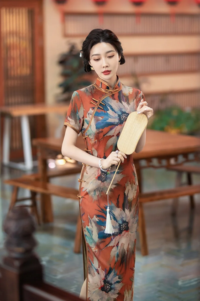 Elegant Heavy Silk Floral Long Chinese Dress Modern Slim Fit Daily Wear Cheongsam New Improved Style