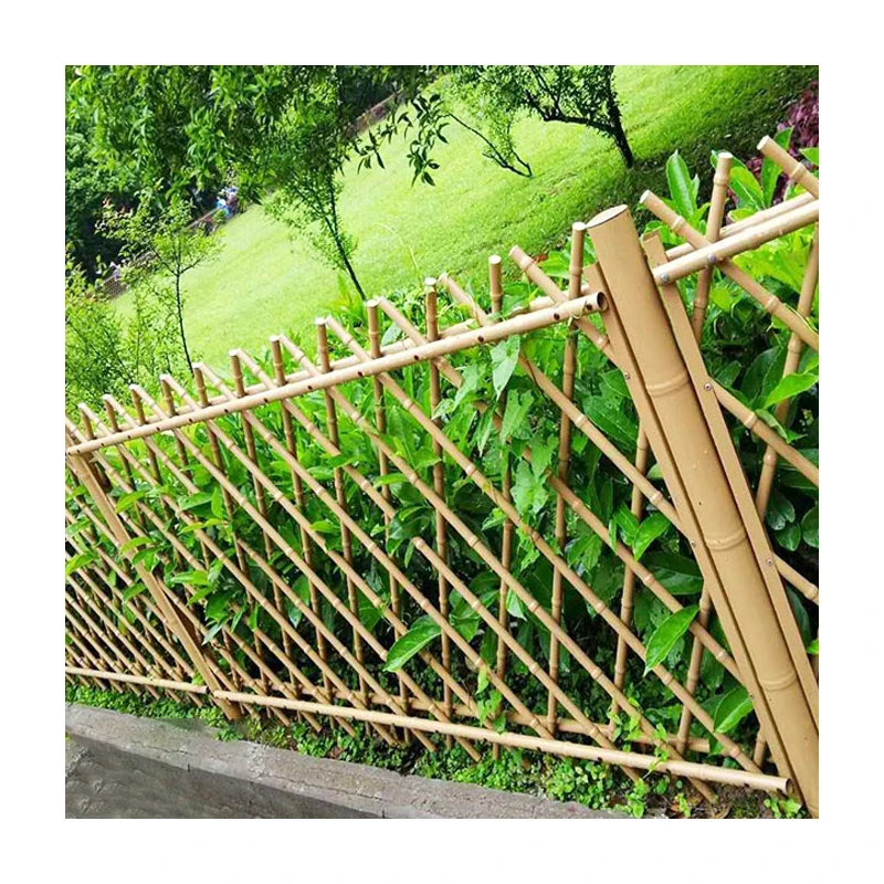Manufacture Supply Wholesale Custom Eco-friendly backyard farm decoration garden buildings bamboo fencing trellis