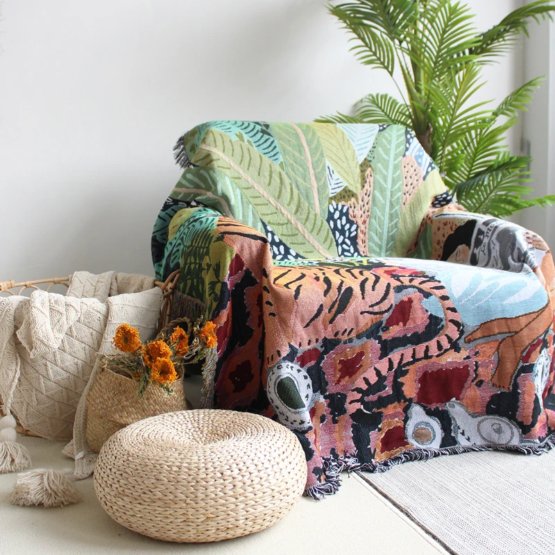 Monad Rain Forest Bohemian Home Decor Custom Tiger Woven Polyester Fabric Flat Blanket With Tassels