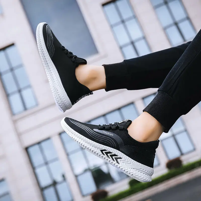 Hot Selling High Quality Stock Shoes Original Stock Lots Sports Shoes for Men Mixed Shoes Stock Sepatu Sneakers Pria