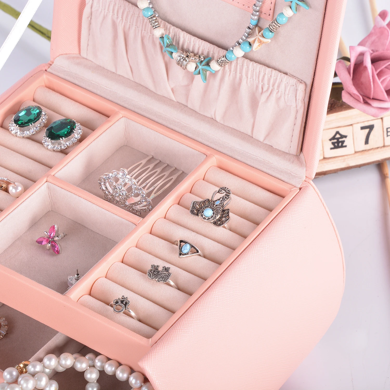 Medium Size Luxurious Square Pink Faux Leather Jewelry Box PC Material Beauty Organizer for Women with Custom Logo