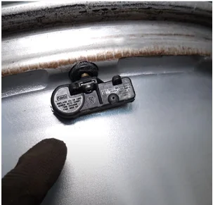 CAR Universal TPMS Air monitoring Tire Pressure Sensor for Toyota Nissan Mitsubishi SUZUKI Japanese Car